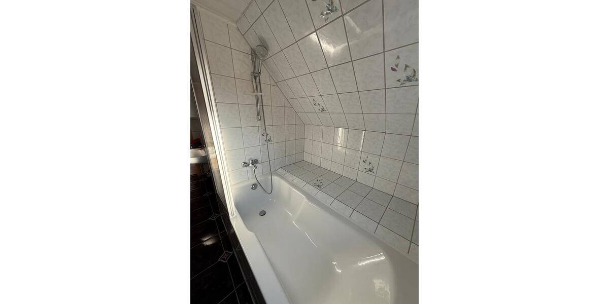 Dachgeschoßwohnung Amberg - 3.5 Zimmer, 90 m&sup2;, 700&euro; | Angebot:26321361