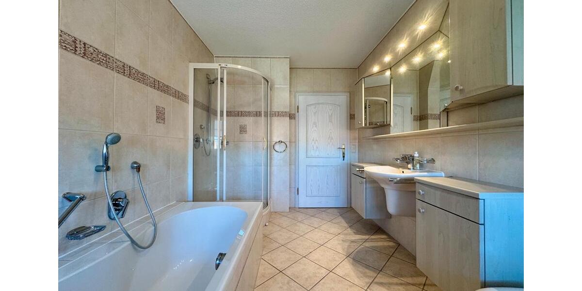 Dachgeschoßwohnung Hoya - 2 Zimmer, 100 m&sup2;, 700&euro; | Angebot:26297092