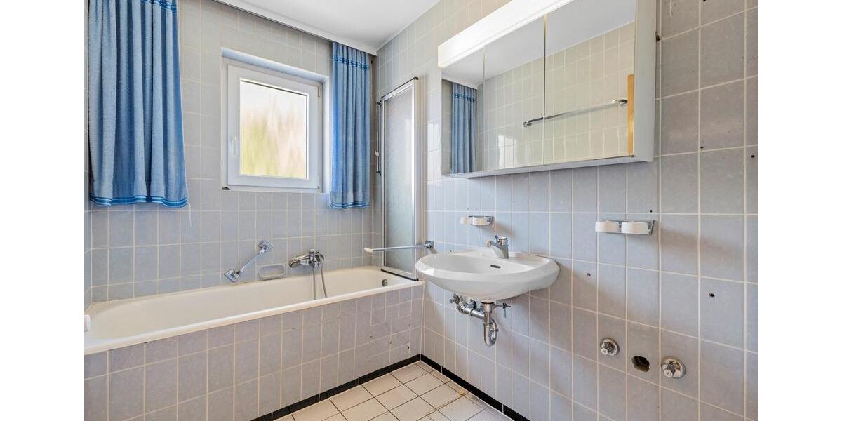 Etagenwohnung Sinzheim - 3 Zimmer, 126 m&sup2;, 1.650&euro; | Angebot:26213311