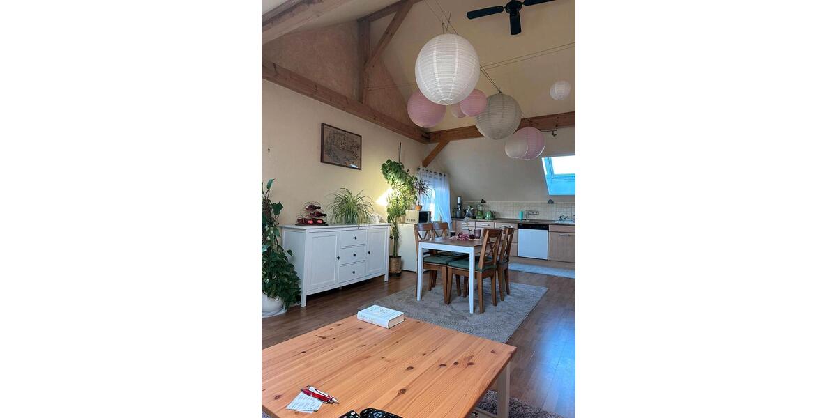 Dachgeschoßwohnung Hundsangen - 3 Zimmer, 88 m&sup2;, 830&euro; | Angebot:25838889