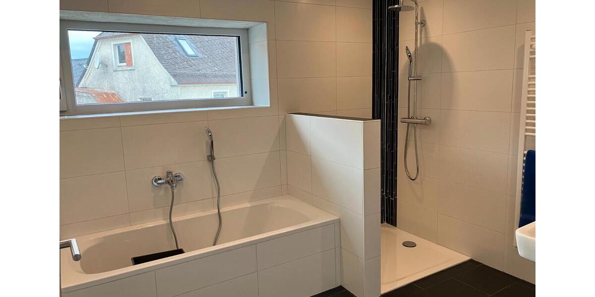 Etagenwohnung Stammbach - 3 Zimmer, 100 m&sup2;, 980&euro; | Angebot:26653336