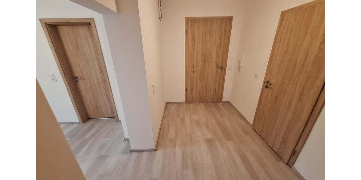 Etagenwohnung Burgstädt - 2.5 Zimmer, 55 m&sup2;, 550&euro; | Angebot:26648962