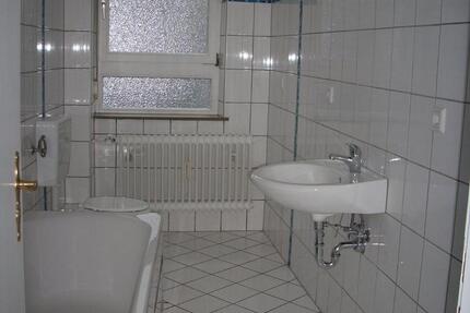 Parterre Wohnung Kassel City 4 Zimmer, Küche & Bad 4 zimmer