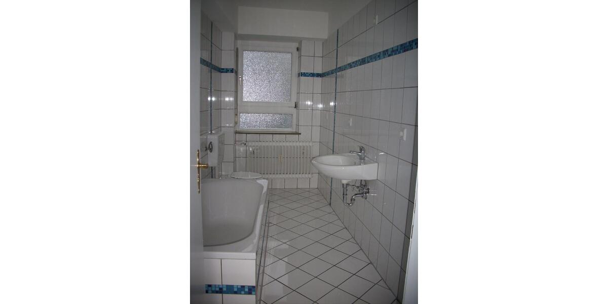 Parterre Wohnung Kassel City 4 Zimmer, Küche & Bad 4 zimmer