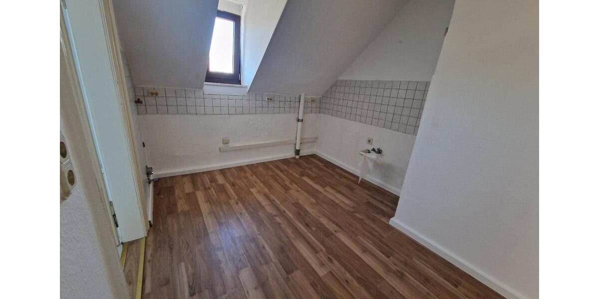 Dachgeschoßwohnung Bad Hersfeld - 5 Zimmer, 116 m&sup2;, 889&euro; | Angebot:25745440