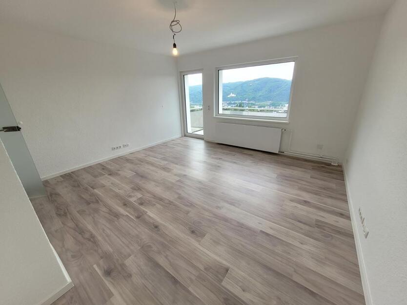 3 ZKB, Balkon mit top Rheinblick – Erstbezug nach Sanierung