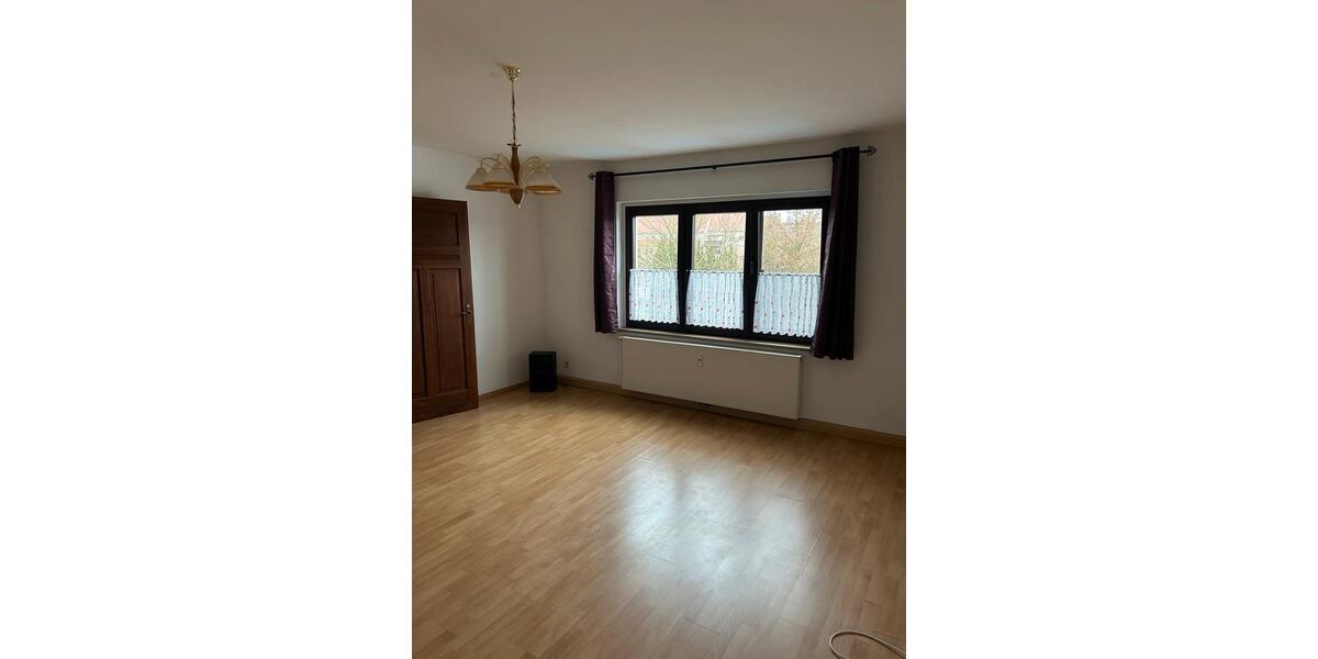 Etagenwohnung Bad Liebenwerda - 4 Zimmer, 106 m&sup2;, 750&euro; | Angebot:25544693