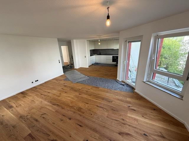 Etagenwohnung Böblingen - 3 Zimmer, 80 m&sup2;, 1.750&euro; | Angebot:26247561