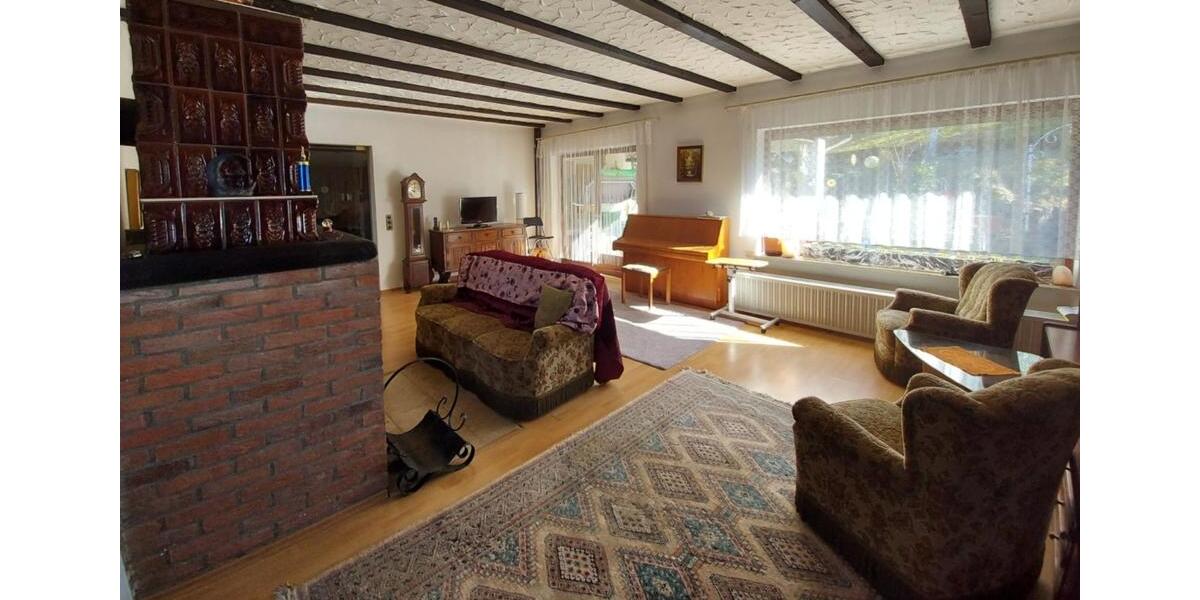 Etagenwohnung Würzburg - 1 Zimmer, 90 m&sup2;, 460&euro; | Angebot:24874155