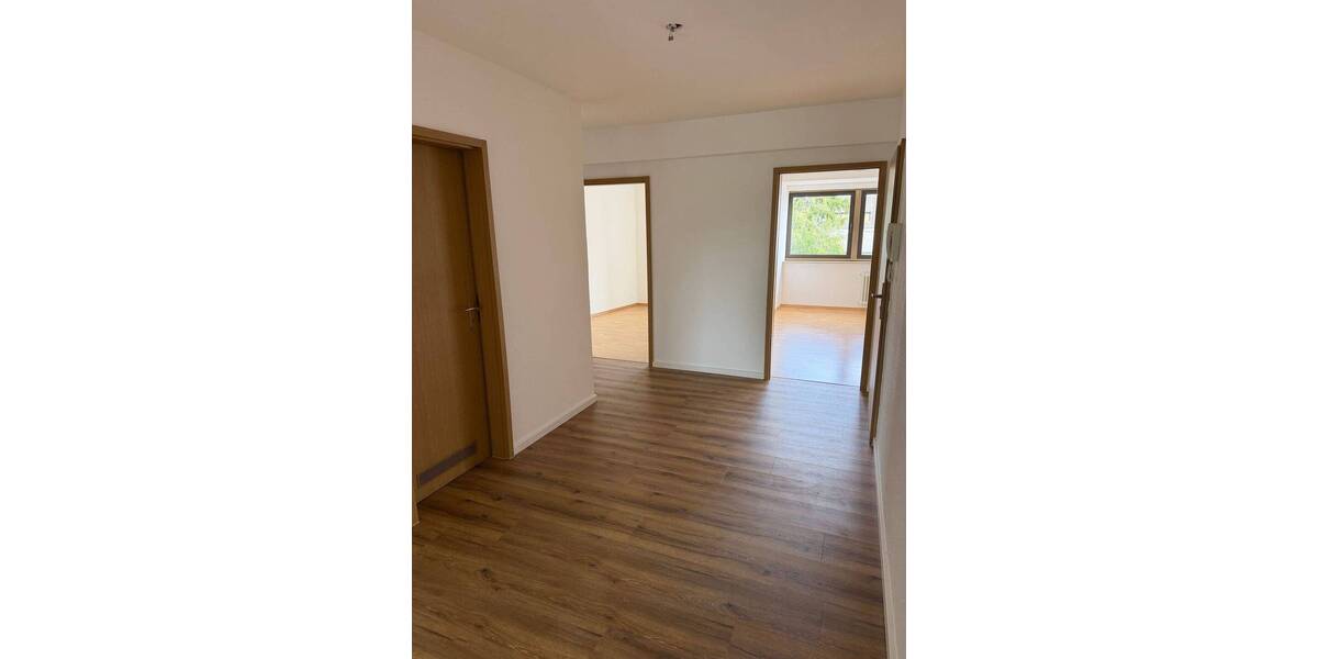 Etagenwohnung Siegburg Dreesch - 3 Zimmer, 86 m&sup2;, 980&euro; | Angebot:26763339