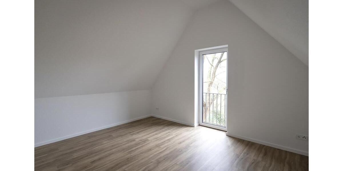 Reihenhaus Edewecht - 6 Zimmer, 122 m&sup2;, 1.680&euro; | Angebot:24992121