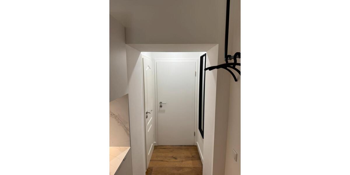 Etagenwohnung Köln Innenstadt - 1 Zimmer, 20 m&sup2;, 1.350&euro; | Angebot:26646078