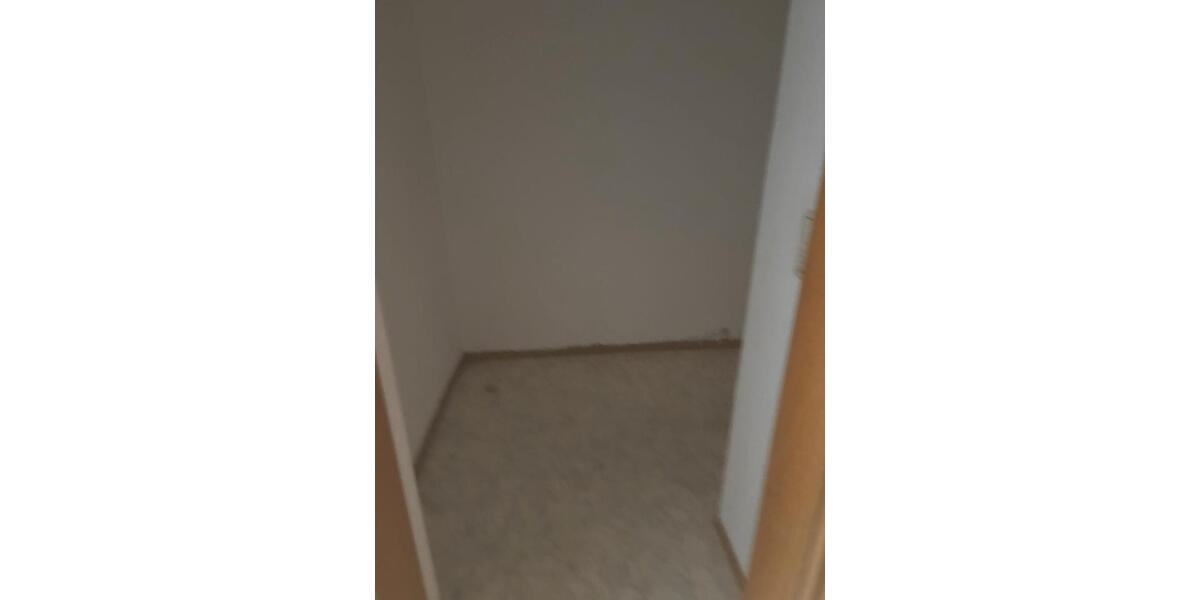 Etagenwohnung Schwalmstadt - 1 Zimmer, 120 m&sup2;, 1.000&euro; | Angebot:26459852