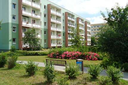 Wohnung Calbe - 4 Zimmer, 65 m&sup2;, 349&euro; | Angebot:26163573