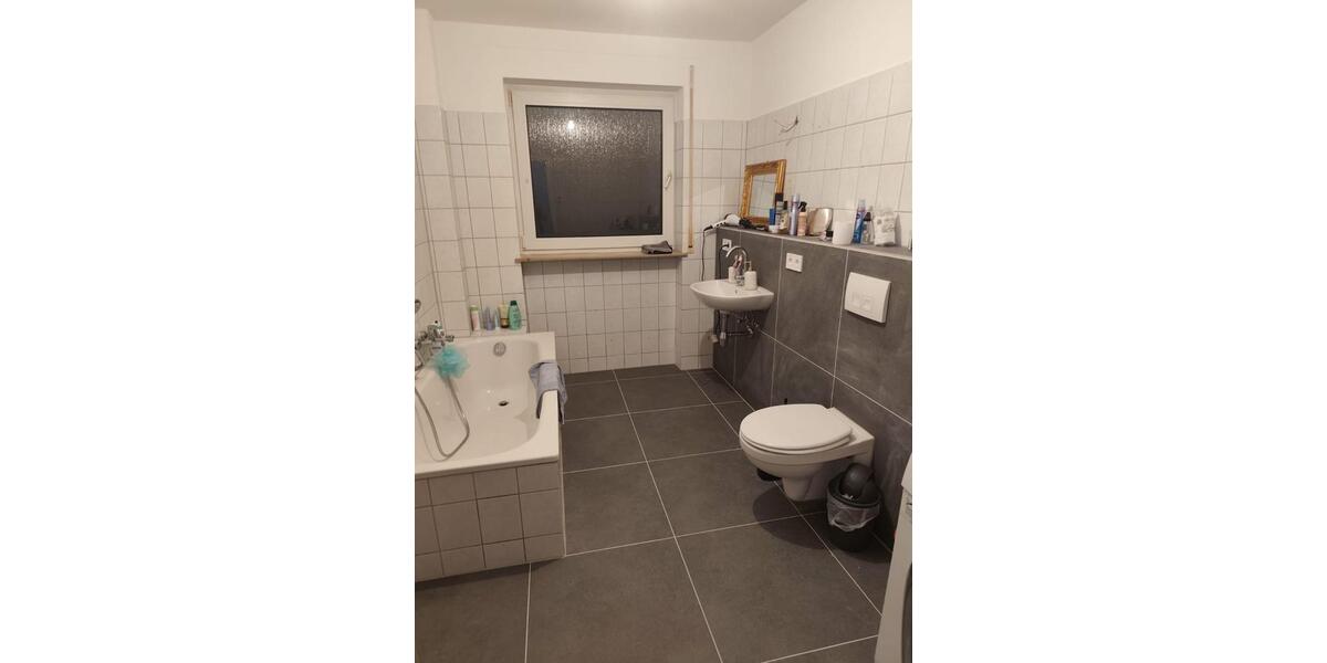 Etagenwohnung Limeshain - 3 Zimmer, 97 m&sup2;, 1.000&euro; | Angebot:25902151