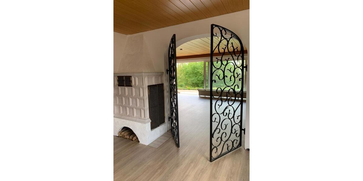 Einfamilienhaus Weiden in der Oberpfalz - 4 Zimmer, 180 m&sup2;, 1.550&euro; | Angebot:26546686