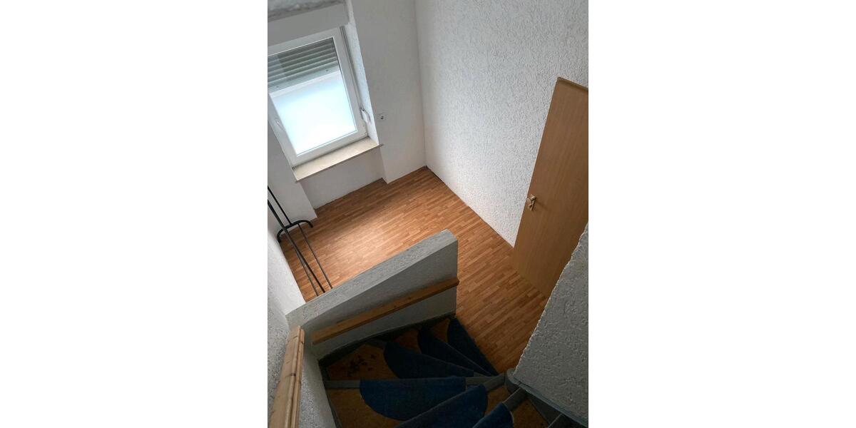Dachgeschoßwohnung Iserlohn - 1 Zimmer, 48 m&sup2;, 550&euro; | Angebot:24850407