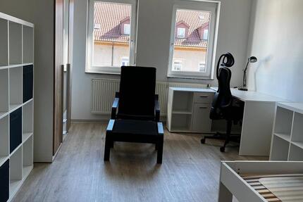 Wohnen auf Zeit Nürtingen - 7 Zimmer, 20 m&sup2;, 545&euro; | Angebot:26342228