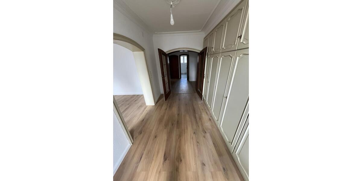 Etagenwohnung Seeheim-Jugenheim Jugenheim - 6 Zimmer, 150 m&sup2;, 1.630&euro; | Angebot:25144571