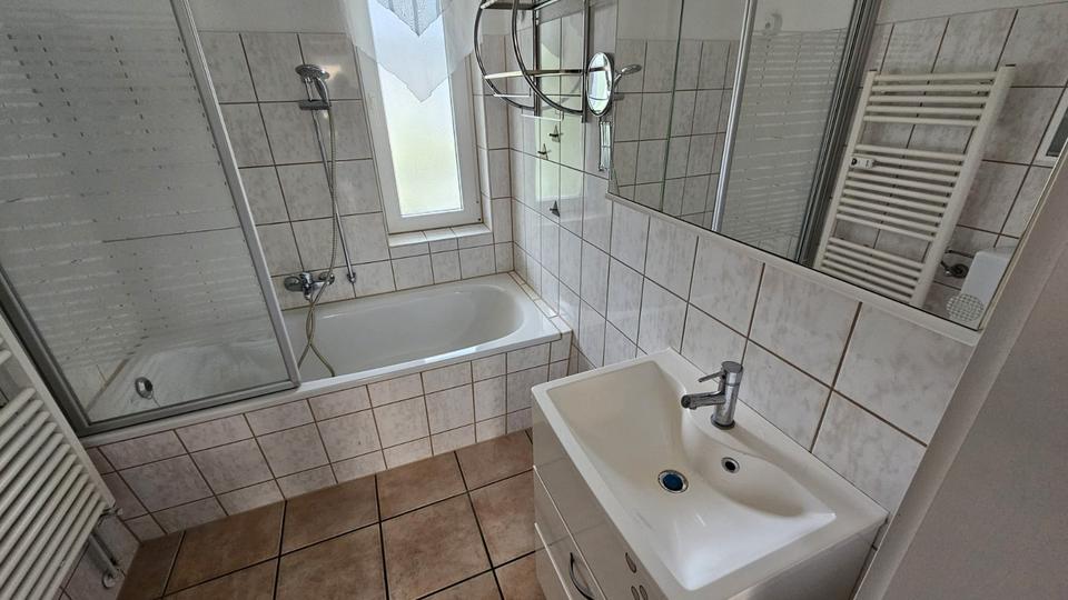 Etagenwohnung Köthen (Anhalt) - 3 Zimmer, 67 m&sup2;, 405&euro; | Angebot:26576136