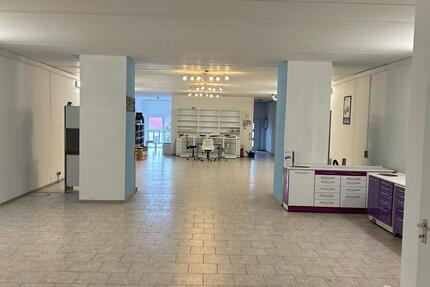 LagerBüroraum 235qm zimmer