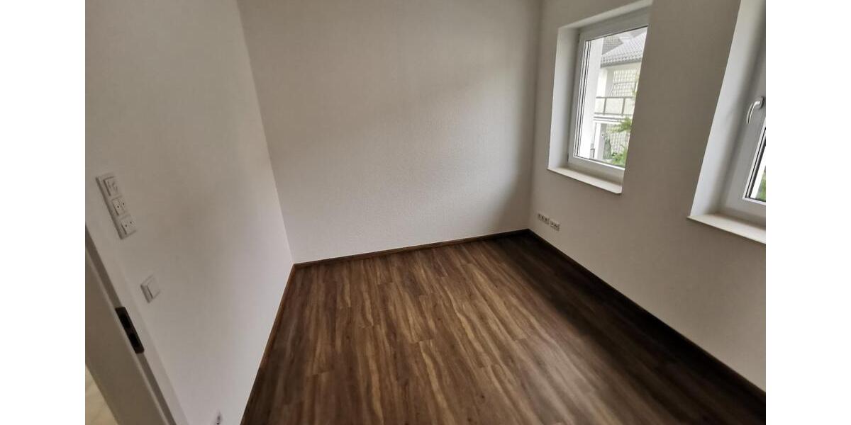 Etagenwohnung Obertshausen - 3 Zimmer, 87 m&sup2;, 1.150&euro; | Angebot:26619776