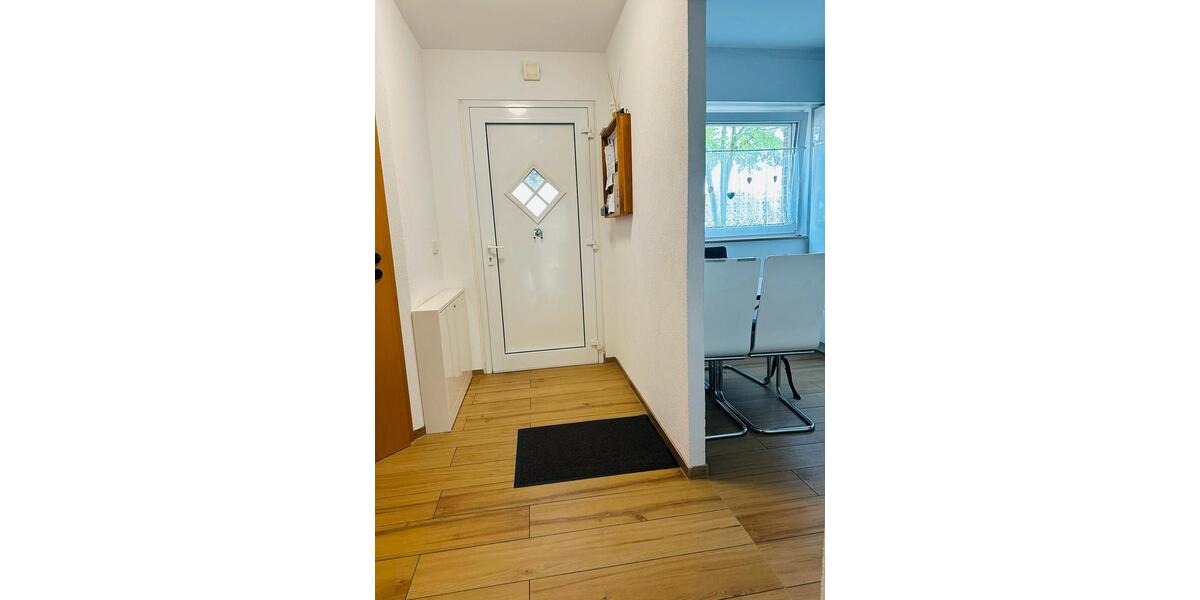 Reihenhaus Moers Schwafheim - 5.5 Zimmer, 118 m&sup2;, 1.650&euro; | Angebot:26703306