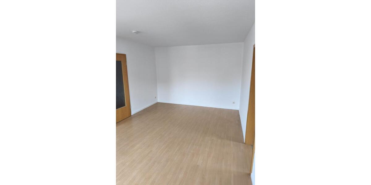 Etagenwohnung Lichtentanne - 2 Zimmer, 62 m&sup2;, 340&euro; | Angebot:25615503