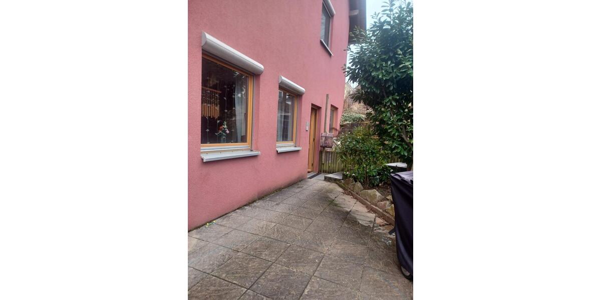 Erdgeschoßwohnung Bretten - 3 Zimmer, 83 m&sup2;, 850&euro; | Angebot:24868677