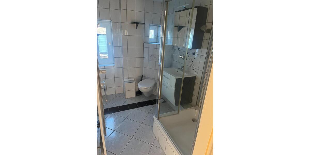 Etagenwohnung Schönebeck (Elbe) - 4 Zimmer, 104 m&sup2;, 925&euro; | Angebot:25052597