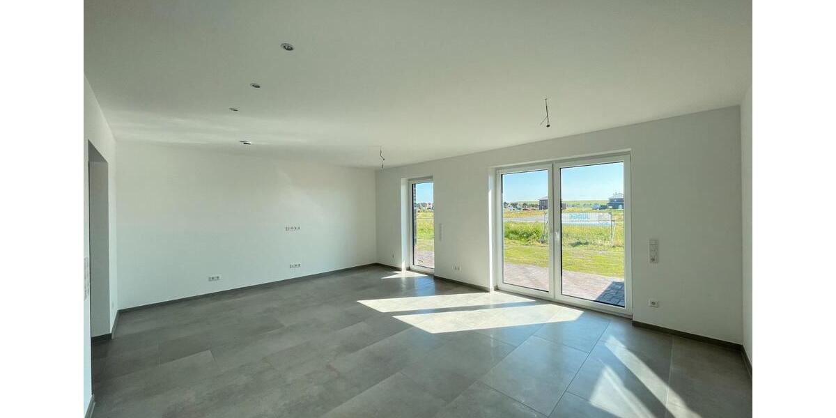 Einfamilienhaus Emden - 3 Zimmer, 95 m&sup2;, 1.350&euro; | Angebot:26051500