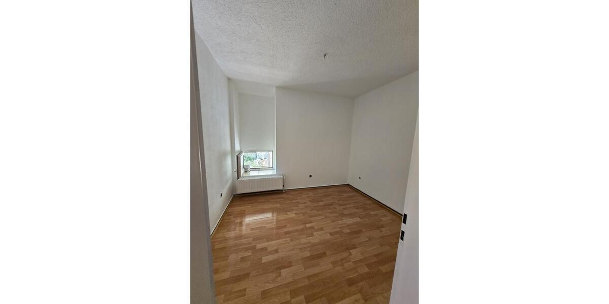 Renovierte 3 ZKB Wohnung in Kindenheim 3 zimmer