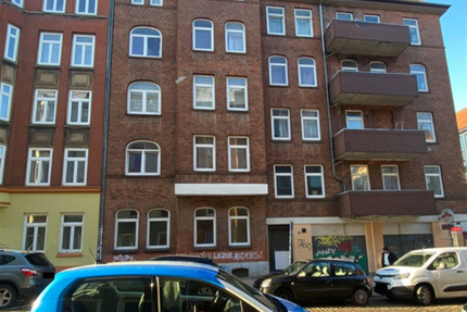 Helle 2-Zimmer-Wohnung mit Balkon in zentraler Lage Iltisstraße, Kiel