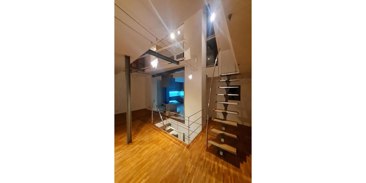 Maisonettenwohnung Köln Mülheim - 3 Zimmer, 130 m&sup2;, 1.675&euro; | Angebot:26423185