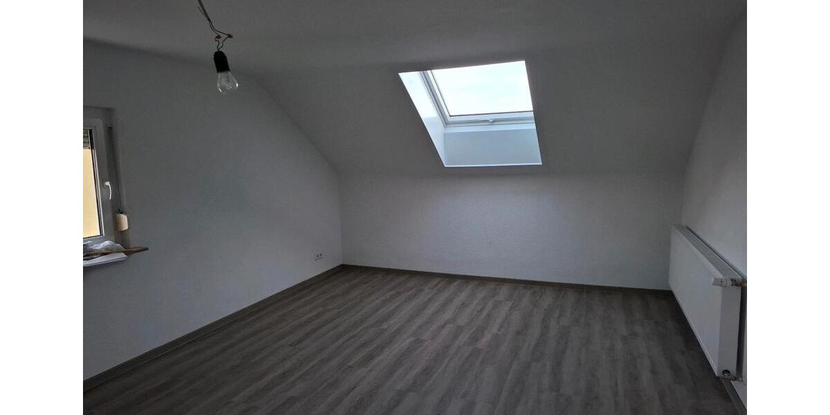 Dachgeschoßwohnung Walldürn - 2 Zimmer, 63 m&sup2;, 530&euro; | Angebot:26429183