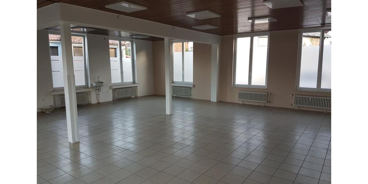 Gewerbeobjekt Moosbach - 700&euro; | Angebot:20634074