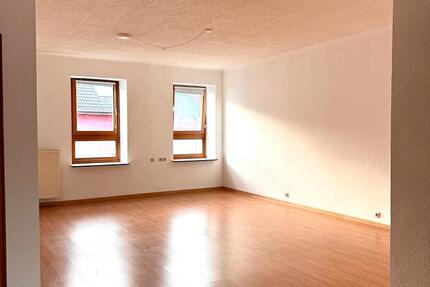 Wohnung Saarlouis - 1 Zimmer, 98 m&sup2;, 690&euro; | Angebot:25838092