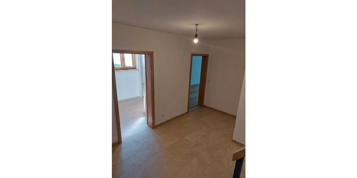 Erdgeschoßwohnung Huglfing - 6 Zimmer, 138 m&sup2;, 2.000&euro; | Angebot:26497360