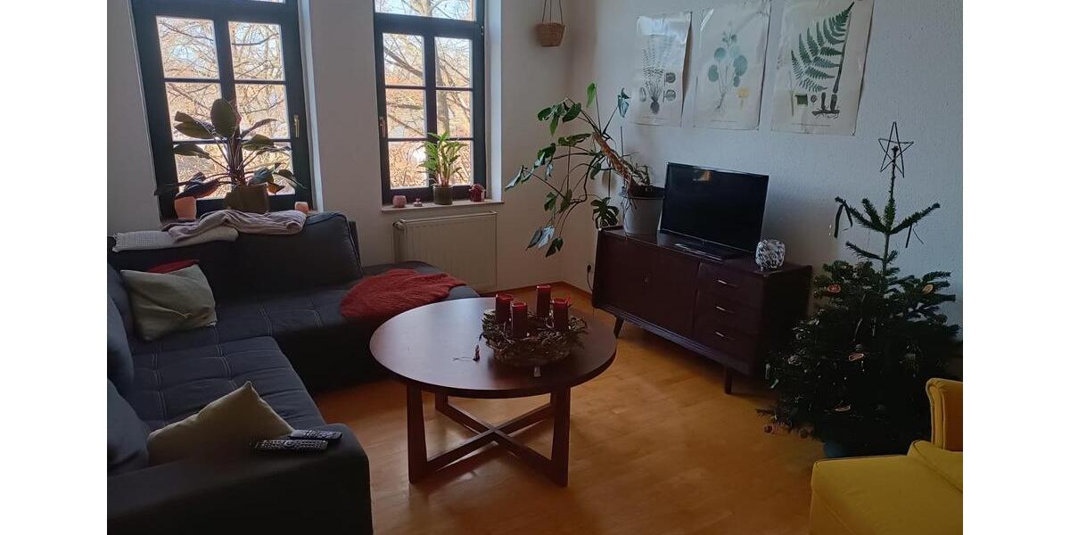 Stuck, Stil & gute Vibes – WG-Zimmer in Altbauwohnung 3 zimmer