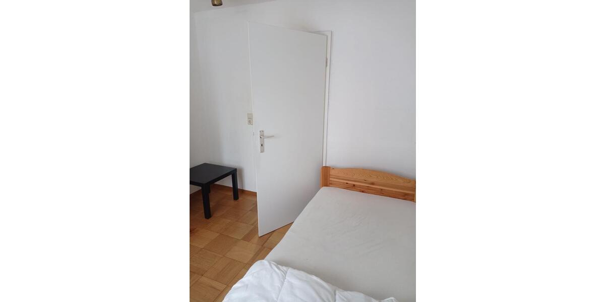 1 WG Zimmer zu Vermieten in OberkochenGemeinschaft Küche Bad &WC zimmer