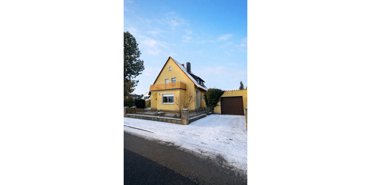 Etagenwohnung Rothenburg ob der Tauber - 5 Zimmer, 220 m&sup2;, 70&euro; | Angebot:25962944