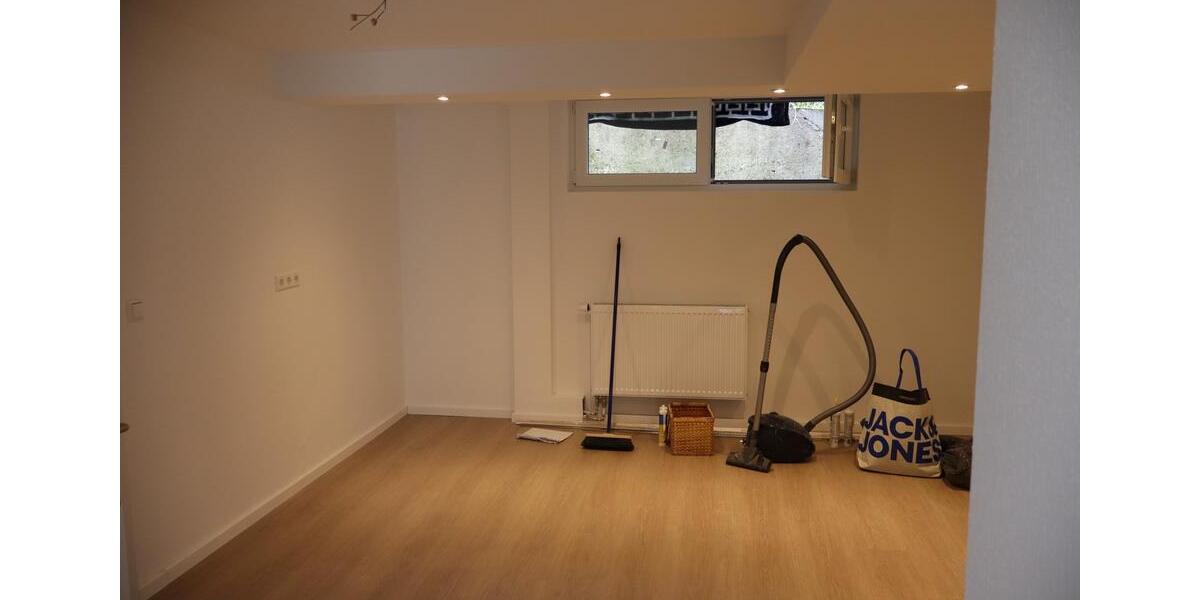 Erdgeschoßwohnung Reutlingen Reutlingen-Betzingen - 2 Zimmer, 60 m&sup2;, 1.050&euro; | Angebot:25225427