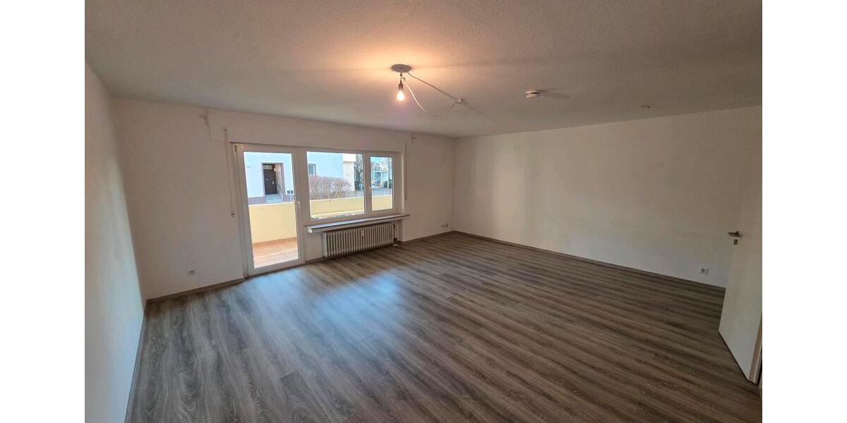 2-Zimmer-Wohnung mit EBK + Außenstellplatz – Zentral in Offenburg 2 zimmer