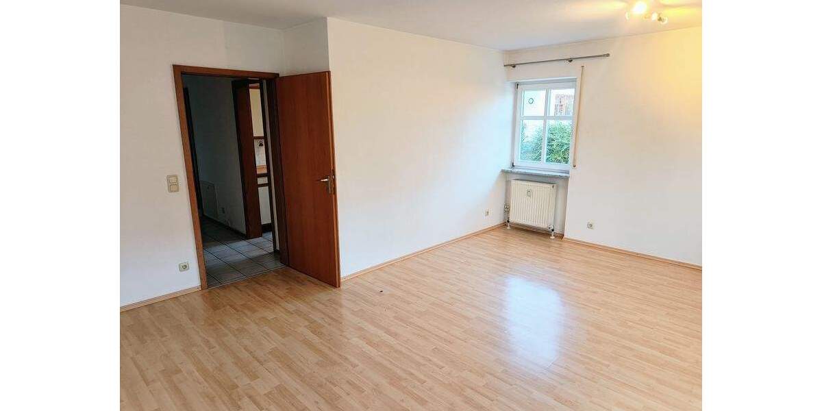 Etagenwohnung Kößlarn - 3 Zimmer, 70 m&sup2;, 600&euro; | Angebot:25916376
