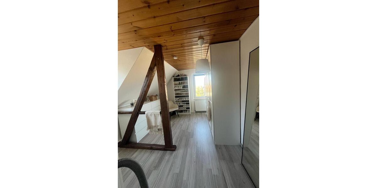Etagenwohnung Sehnde - 5 Zimmer, 116 m&sup2;, 1.250&euro; | Angebot:24690006