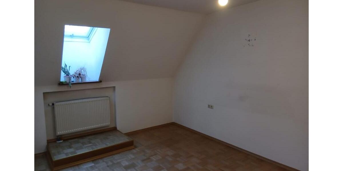 Etagenwohnung Donaustauf - 3 Zimmer, 94 m&sup2;, 799&euro; | Angebot:25271531