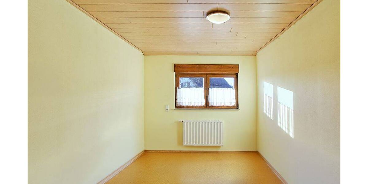 Etagenwohnung Calw Altburg - 3 Zimmer, 108 m&sup2;, 1.100&euro; | Angebot:26092605