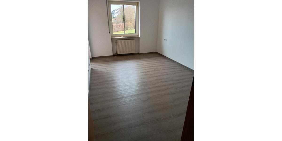 Etagenwohnung Hardheim - 3 Zimmer, 85 m&sup2;, 650&euro; | Angebot:26049570