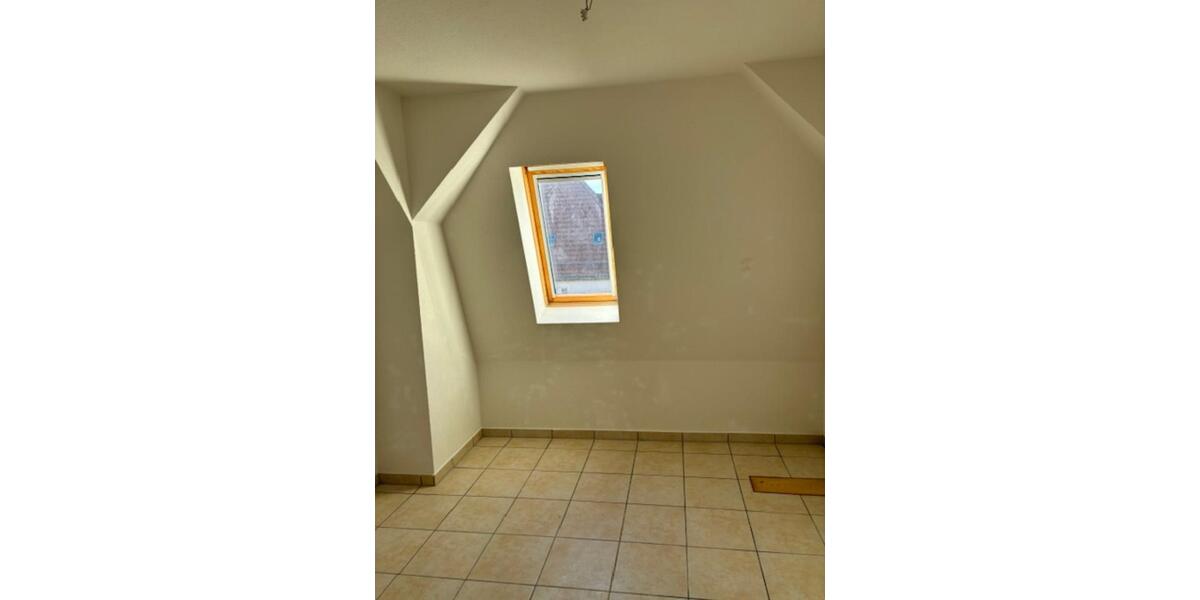 Dachgeschoßwohnung Magdeburg Neue Neustadt - 4 Zimmer, 121 m&sup2;, 847&euro; | Angebot:26411644