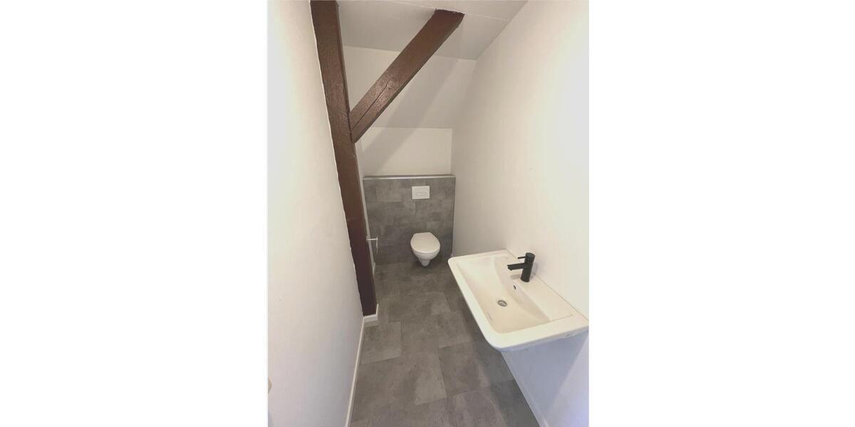 Dachgeschoßwohnung Klipphausen - 2 Zimmer, 65 m&sup2;, 450&euro; | Angebot:26236331